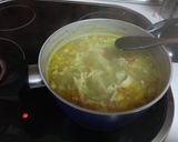 Foto del paso 4 de la receta: Sopa de pollo con verduras