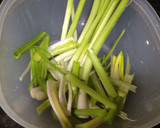 Foto del paso 2 de la receta: Habas con ajos tiernos