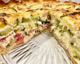 Foto del paso 14 de la receta: Pastel salado de hojaldre con calabacín, requesón y salami