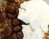 A picture of step 1 of My Granola & Chocolate Raisons. 😁.