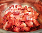 Foto del paso 2 de la receta: Panacota de fresas [sin nata - saludable] Panna cotta muy fácil