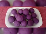 Bola bola ubi ungu