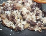 Foto del paso 1 de la receta: Pollo con champiñones revueltos