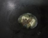 A picture of step 2 of Bhaji pav.