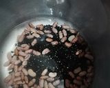 A picture of step 2 of Makhani dal.