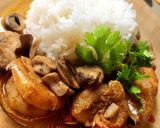 A picture of step 3 of Shrimp & Mushrooms.