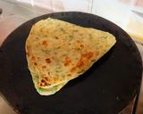A picture of step 4 of Palak Paratha.