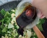 Foto langkah ke 9 dari resep Mie Goreng Nyemek.