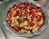 Une image de l'étape 9 de Salade de pâtes aux tomates cerises, poivrons rouges grillés et persil.