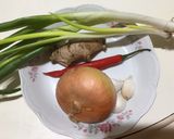 蔥爆洋蔥虱目魚柳條的食譜步驟1照片