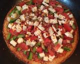 A picture of step 7 of Instant Veg Pizza.