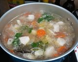 Foto langkah ke 5 dari resep Sup Ayam Sehat.