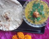 A picture of step 3 of Moringa dal.