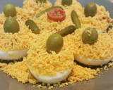 Foto del paso 9 de la receta: Huevos rellenos de atun y tomate