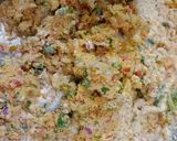 A picture of step 3 of Rajasthani Tikkar Parantha.