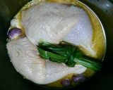 Hình bước làm 2 của món Cơm Gà Nấu Nồi Cơm Điện