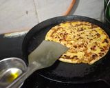 A picture of step 5 of Leftover Potato cheese paratha.