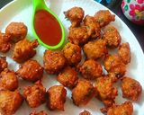 A picture of step 4 of Leftover Khichadi crispy pakodas.