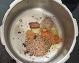 A picture of step 3 of Spinach and green gram rice.