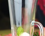A picture of step 2 of Summer Drink : Lychee Strawberry Fizz.