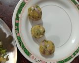 A picture of step 5 of Aloo pitika.