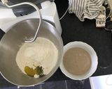 Foto del paso 2 de la receta: Masa para pizza (a mano o batidora de pie)