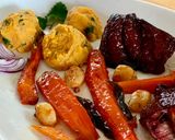 Sörben párolt, sült füstölt csülök répával, medvehagymás batátapürével recept fázis 8 fotója
