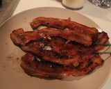 Foto del passaggio 2 della ricetta Cacio, pepe e pancetta caramellata