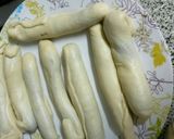 A picture of step 11 of Leopard Print Bread.