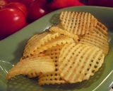 Ażurkowe chipsy ziemniaczane krok przepisu 3 zdjęcie