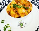 A picture of step 5 of Yam and beans porridge with moringa.