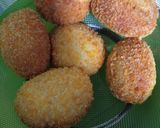 Foto langkah ke 4 dari resep Roti Goreng isi Sayuran.