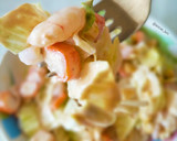Foto del paso 5 de la receta: Ensaladilla de gambas y palitos de cangrejo