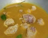 Foto langkah ke 1 dari resep Ayam Goreng Kremes.