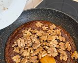 A picture of step 4 of Caramelized Walnuts.