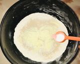 A picture of step 4 of Chicken bread.