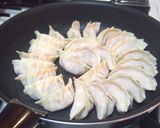 A picture of step 5 of ★Easy & Quick★ Cabbage-Packed Gyoza.