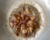 A picture of step 2 of Sauteed Spounge Gourd.