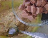 Foto langkah ke 4 dari resep Pangsit Dos isi Sosis Saus Kacang (sambal pecel).