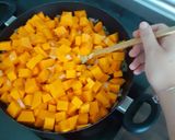 Foto del paso 2 de la receta Revuelto de calabaza naranja 👩‍🍳