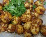 A picture of step 4 of Baby potato fry.