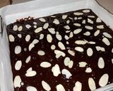 Foto langkah ke 4 dari resep Brownies panggang moist nyoklat banget (no bp&baking soda).
