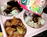 Foto langkah ke 8 dari resep Meal Preparation Ayam teriyaki, lada hitam dan saus tiram.