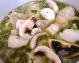 Hình bước làm 5 của món Lẩu Gà Nấm Mỡ Lá Quế