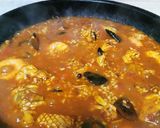 A picture of step 2 of Seafood Paella.