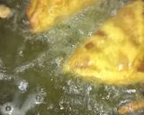 A picture of step 5 of Garlic Bread Pakoda.