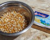 Foto langkah ke 1 dari resep Caramel Popcorn.