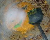 Foto langkah ke 2 dari resep Ikan nila/mujair laut bumbu kuning.