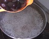 A picture of step 1 of Black Grapes Crush.