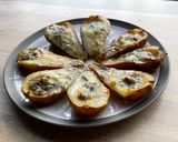A picture of step 5 of Baked pears with stilton cheese.